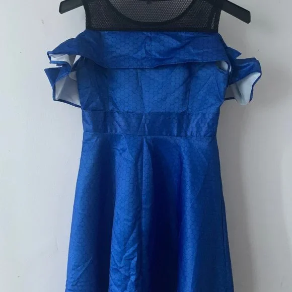 Dress - Picture 2 of 2